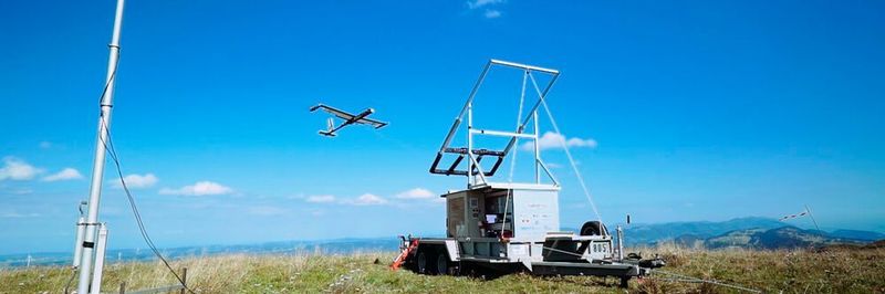 The TwingTec prototype T 28 measures three meters between the wings.