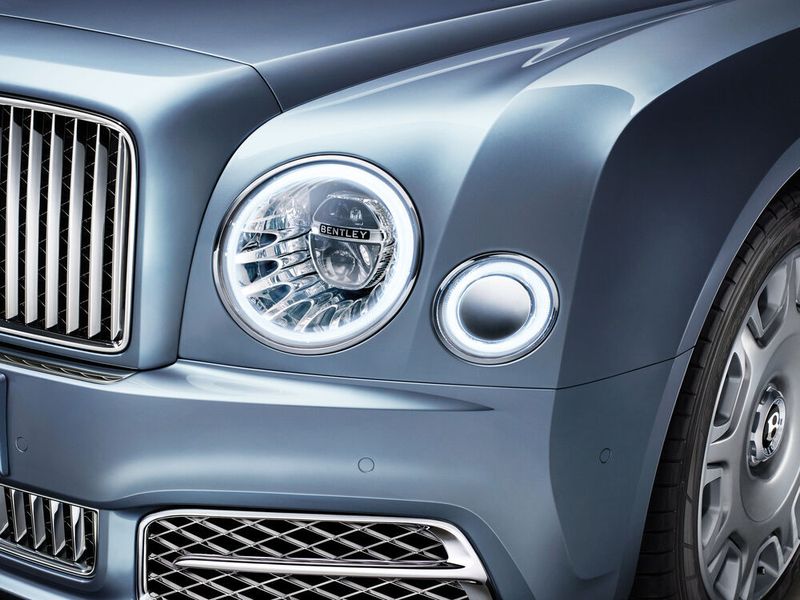 Der LED Frontscheinwerfer des Bentley Mulsanne wurde von Wipac entwickelt.