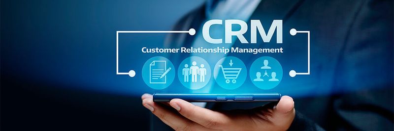 Salesforce im Zusammenspiel mit ERP-Systemen und Cloud-Storage.