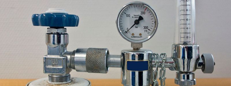 Unter Druck erhöht sich die Wärmeleitfähigkeit, so dass sich mehr Server-Hitze ableiten ließe, so die Überlegungen.