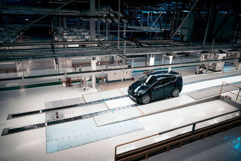 Sono Motors scheint Schwierigkeiten mit der Finanzierung zu ha ben. Nun startet das Unternehmen eine Crowdfunding-Kampagne für den Solar-Stromer Sion.