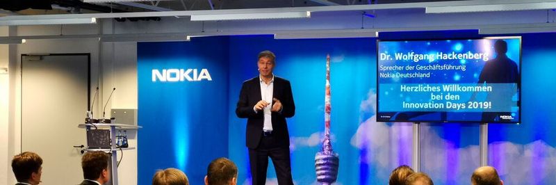 Dr. Wolfgang Hackenberg, Geschäftsführung Nokia, eröffnete an beiden Tagen die Vortragsreihe bei den Nokia Innovation Days in Stuttgart.