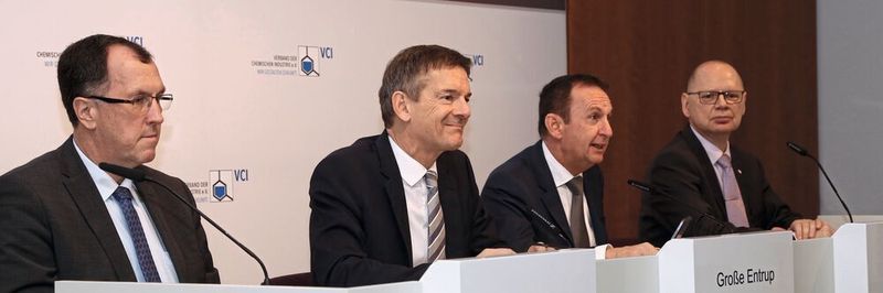 Kein gutes Jahr für die chemisch-pharmazeutische Industrie: 2019 sank der Umsatz in Deutschlands drittgrößter Branche um 5 Prozent auf 193 Milliarden Euro.
