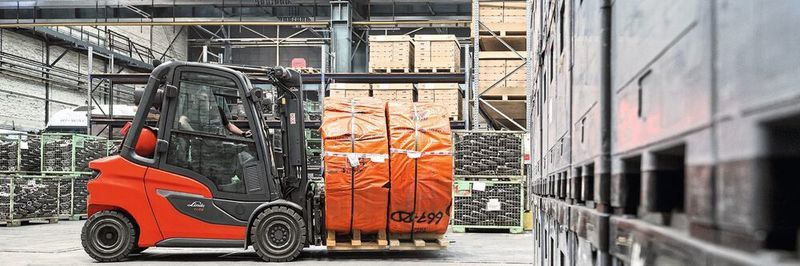 Die neuen Hydrostaten von Linde Material Handling arbeiten im Traglastbereich von 2,0 bis 3,5 t. Mehr Sicherheit und Produktivität durch bessere Sicht ist nur ein Highlight der Verbrenner.