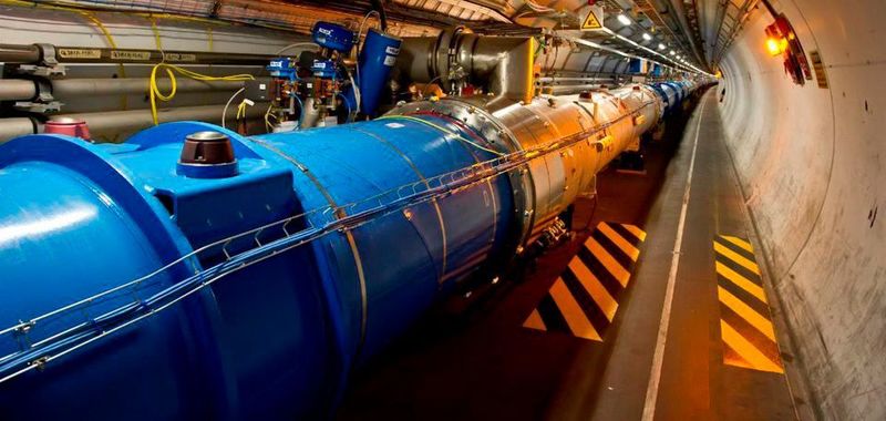 140 Spectrum Digitizerkarten kontrollieren die Shutdown-Sequenz des Large Hadron Collider am CERN.