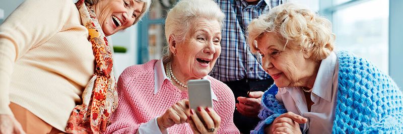 Das neue Gigaset-Smartphone soll eine komfortablere Nutzung für Senioren ermöglichen