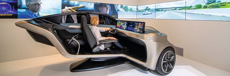 Zur IAA hatte Continental ein Modell bestellt, bei dem Kegelmann Technik mehrere seiner Möglichkeiten anwenden konnte: von Freiformflächen-Modellierung über Fräsen und Erodieren, additives Fertigen per SLS und SLA, Laminieren und Finishen, bis zu Kaschieren und Thermo-Forming.