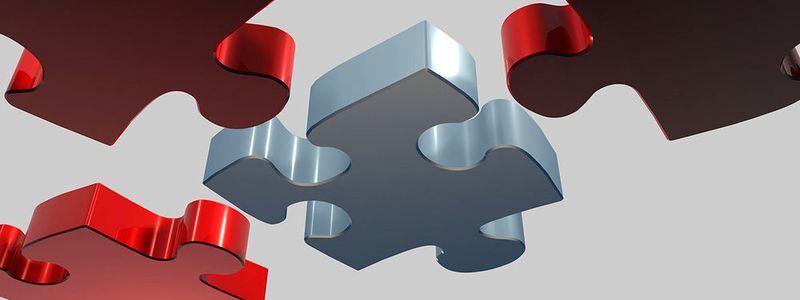 Applikationen sind sich ihres Kontexts gleichermaßen ‚bewusst'; sie passen sich der jeweiligen Business-Rolle an, umfassen „intelligente“ Funktionen, sie verbessern sich ständig selbst und sie wirken in mehrere unterschiedliche Richtungen.