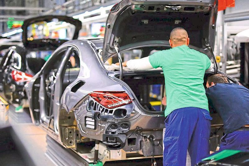Deutschlands Autoproduktion auf Talfahrt.