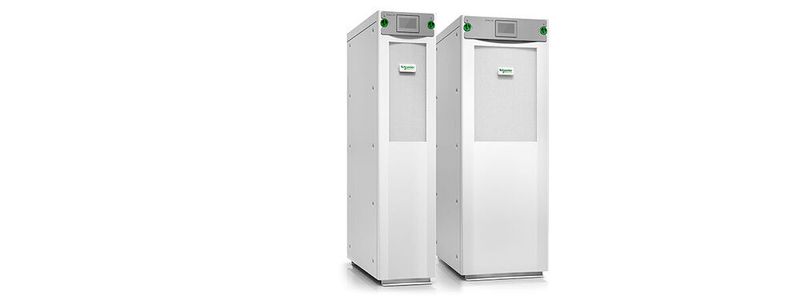 Die neuen dreiphasigen Doppelwandler-Modelle von Schneider Electric sind für den Betrieb mit externen Batterieschränken vorgesehen.