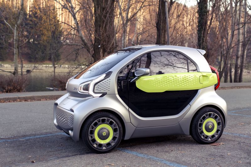 XEY Yoyo heißt der kleine Stromer, der einem Smart Fortwo recht ähnlich sieht.