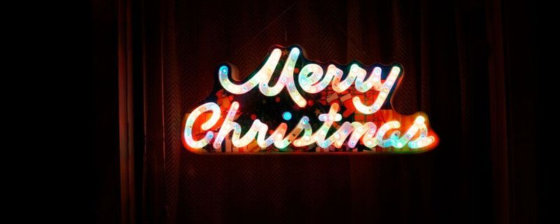 Kaum neigt sich das Jahr dem Ende zu, beginnt er: der Wettstreit um das schönste Weihnachtsvideo.