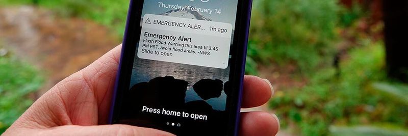 Das Smartphone spielt bei den von der EU ab Juni 2022 vorgeschriebenen öffentlichen Warnsystemen eine zentrale Rolle.