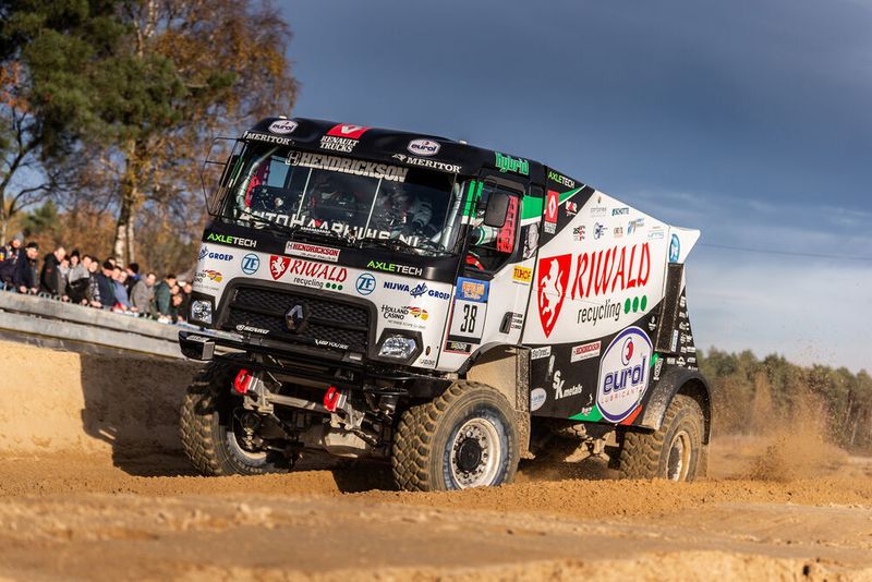 Der Renault C640 Hybrid-Truck von MKR Technology und Riwald Dakar.