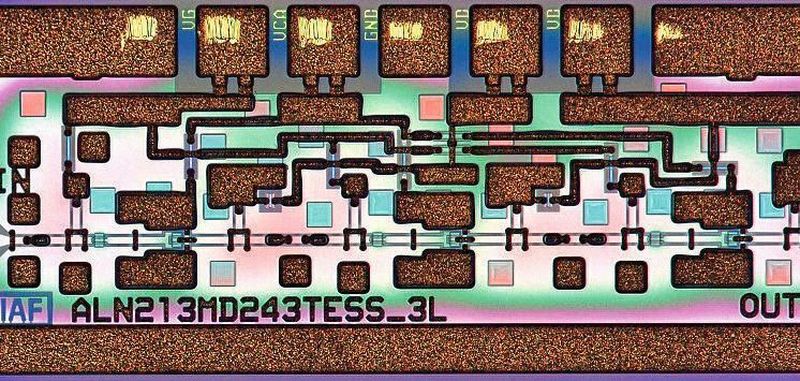 MOSHEMT: Verstärkerschaltung mit MOSHEMT-Transistoren bei 243 GHz.