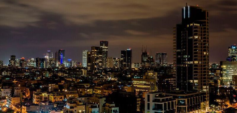 In Tel Aviv leben rund 4,3 Millionen Menschen. Einen gut ausgebauten Nahverkehr sucht man jedoch vergebens.