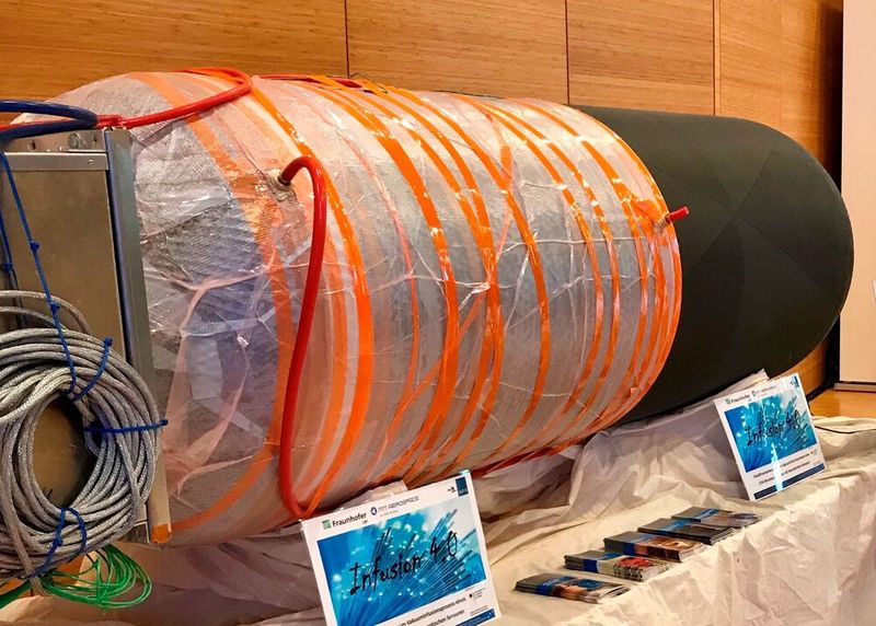 Mit CFK-Boostergehäusen fertigt MT Aerospace AG große CFK-Bauteile im Vakuuminfusionsverfahren.