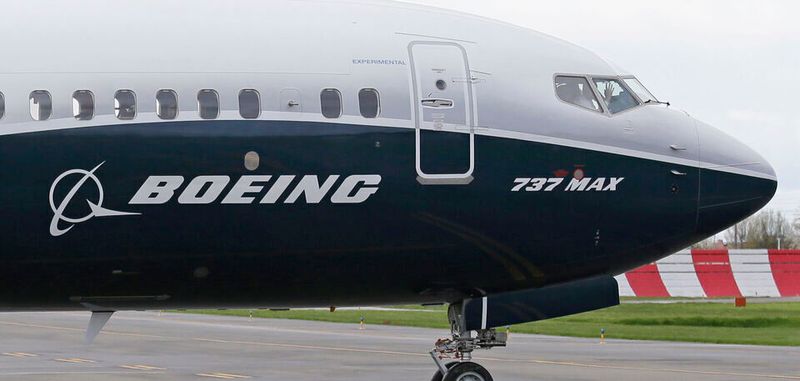 Die Probleme bei Boeing nehmen kein Ende: Ein neues Software-Problem beim Krisenflieger 737 MAX verzögert die Neuzulassung auf unbestimmte Zeit. Für den Airliner besteht seit März 2019 weltweit Startverbot.