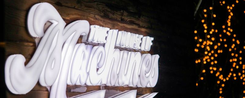 „The House of Machines“ hat, wie BMW Motorrad, eine große Leidenschaft für den Motorrad-Lifestyle.
