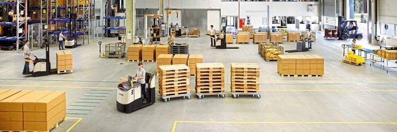 Elektrofahrzeuge kommen heutzutage in allen Bereichen der Fördertechnik zum Einsatz.