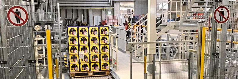 In hochdynamischen Lager- und Kommissioniersystemen sind effiziente Safety-Lösungen unabdingbar.