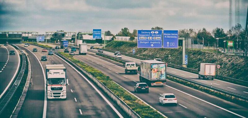 Auf Grundlage der Ergebnisse des LiBra Projektes sollen Systeme entwickelt werden, mit denen die Überwachungsquote von Lkw verbessert wird.