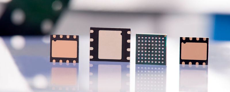 Verschiedene Varianten eines embedded-SIM-Chips.