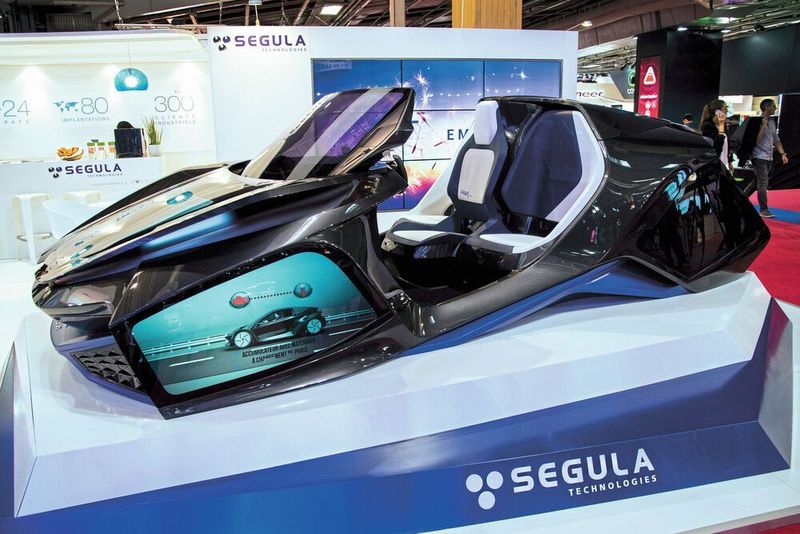 Konzept-Studie von Segula zu den Themen Connected Car und Augmented Reality.