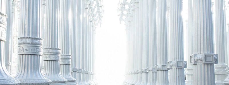 Cloud oder gar Milticloud erübrigen das Nachdenken über eine IT-Architektur nicht; denn die verschiedenen Bestandteile sollen schließlich zusammen passen. Ein Whitepaper des Cross-Business-Architecture Lab (CBA Lab) klärt auf, was das Enterprise Architecture Management leisten muss.