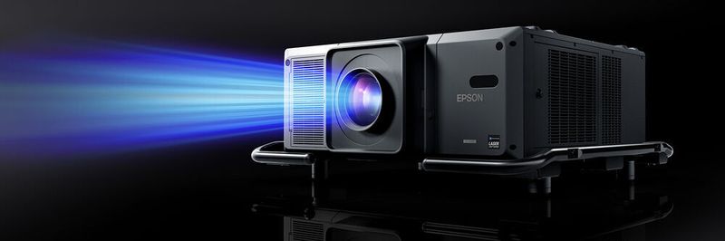 Eine der Epson-Premieren auf der ISE 2020 ist der Laserprojektor EB-L30000U mit einem Lichtstrom von 30.000 Lumen.