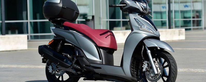 Kymco bietet den New People S ab sofort auch in einer 300er-Version an.