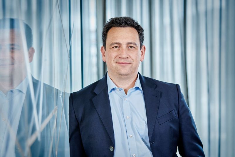 Jörg Lamparter übernimmt zum 1. April 2020 die Verantwortung für die operative Geschäftsabwicklung für Finanzierung und Leasing im neuen Vorstandsressort „Operations & Digital Solutions“ von Daimler Mobility.