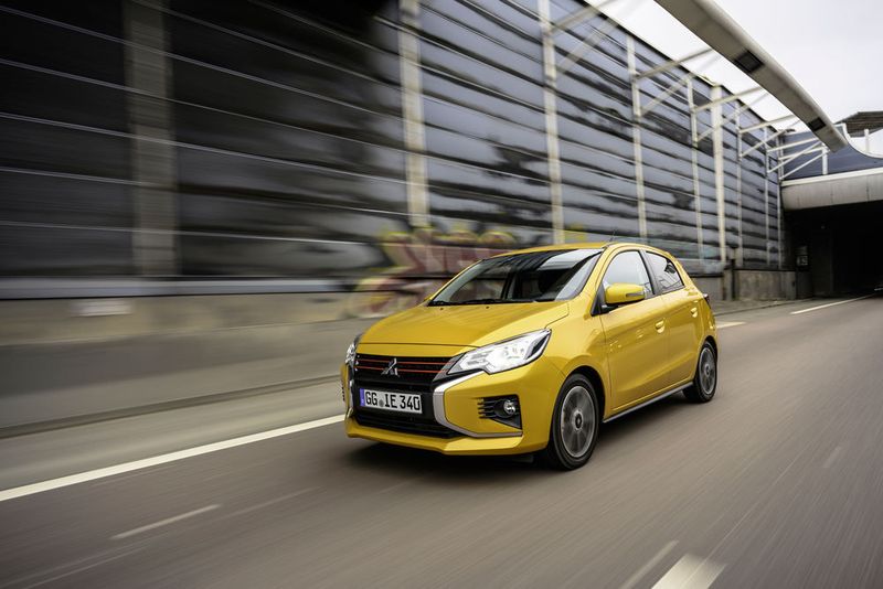 Der aufgefrischte Mitsubishi Space Star sieht die vornehmliche Nutzung im urbanen Raum vor.