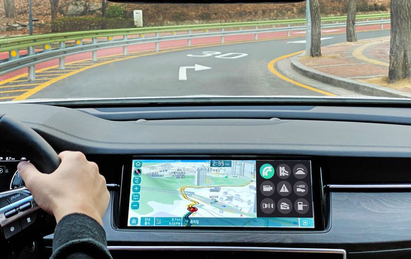 Vorausschauend schalten: Hyundai hat nach eigenen Angaben das erste auf Informations- und Kommunikationstechnologie (ICT) basierende Automatikgetriebe entwickelt.