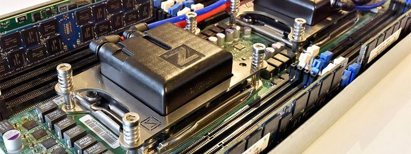 Einer der Komponenten des Kühlsystem von Zutacore: Das Herzstück ist der Direct-on-Chip Enhanced Nucleation Evaporator (ENE), eine zweiphasige, wasserlose Flüssigkeitskühlung mit geschlossenem Kreislauf, die eine unvergleichliche Wärmeabfuhr auf Chip-Ebene ermöglicht.