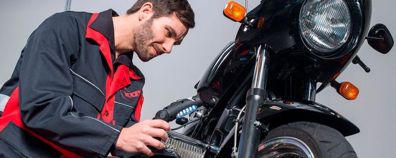 Für einen erfolgreichen Saisonstart sollte das Motorrad sorgfältig vorbereitet werden.