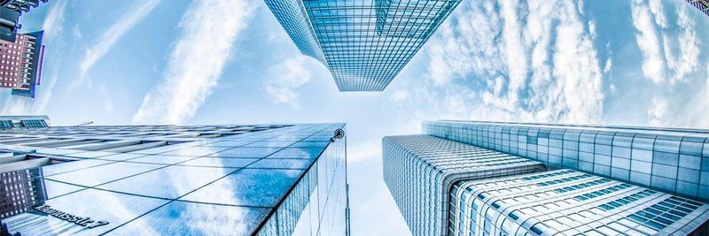Cloud Computing im Maschinenbau macht vieles möglich: Vom simplen Online-Speicher über kollaborative, ortsunabhängige Konstruktion bis hin zur Smart Factory.