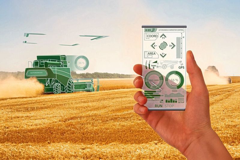 Mobile Maschinen sparen Sprit: Wer automatisiert lenken lässt, spart im Schnitt 10 % Diesel.