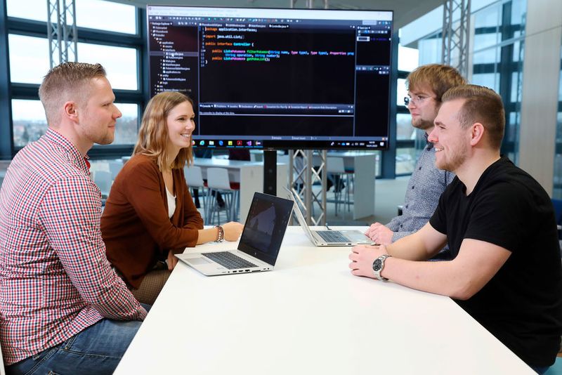 CSR-Manager, Data Scientists und Scrum-Manager sind nur einige Berufsbezeichnungen, die künftig die Arbeitswelt prägen werden.