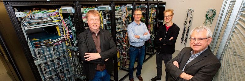 Für de.NBI koordinieren sie Rechenpower und Services für die Bioinformatik in Deutschland (v.l.): die Professoren Dr. Andreas Tauch, Dr. Alexander Sczyrba, Dr. Jens Stoye und Dr. Alfred Pühler