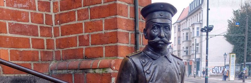 Jetzt wird’s psychologisch: was Social Engineers und der Hauptmann von Köpenick gemeinsam haben.