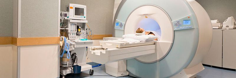 Im Rahmen des Projekts „DELETO – Deep Learning in Tomography” wollen Wissenschaftler die Leistungsfähigkeit von MRT- und CT-Geräten mitthilfe von maschinellem Lernen steigern