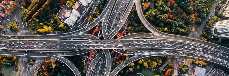 C-V2X-Kommunikation soll zu einer Verflüssigung des Straßenverkehrs und zu höherer Sicherheit beitragen.