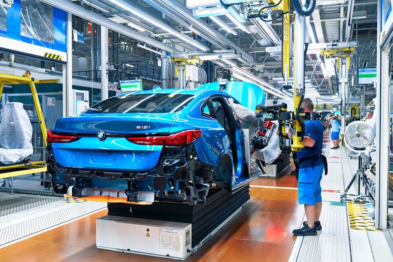 BMW stoppt in seinen europäischen Werken die Produktion.