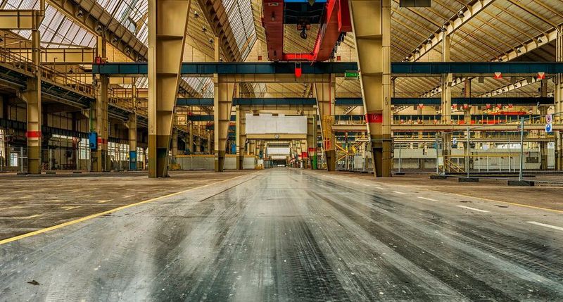 Damit die Medizinbranche weiter produzieren kann, müssen auch die Lieferketten und die Logistik weiterlaufen.