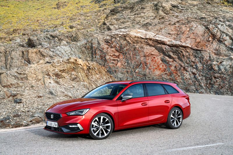 Die spanische VW-Konzerntochter Seat schickt im Windschatten des neuen Golf die vierte Generation des Leon ins Rennen.