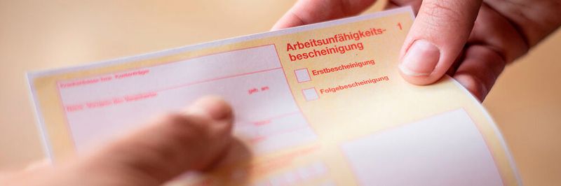 Vertragsärzte dürfen Patienten bis zu 14 Tage am Telefon krankschreiben – wenn es sich um eine leichte Erkrankung der oberen Atemwege handelt