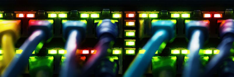 Sichere und performante Netzwerke spielen auch in der industriellen Fertigung eine Schlüsselrolle.