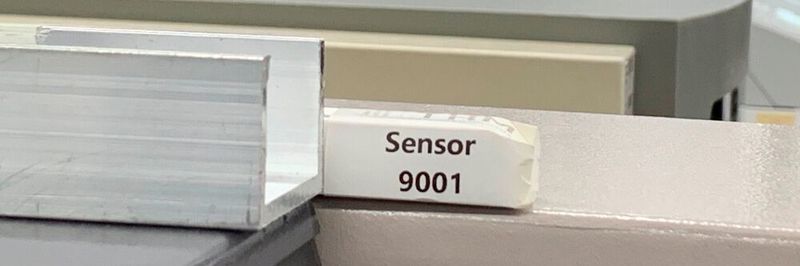 Limtronik hat ein Wartungsmanagement mit Ad-Hoc-Sensorik implementiert. Dabei wird eine nicht-nvasive, energieautarke Strommessung mit funkbasierter Datenübertragung und Datenbündelung im sicheren Gateway durchführt.