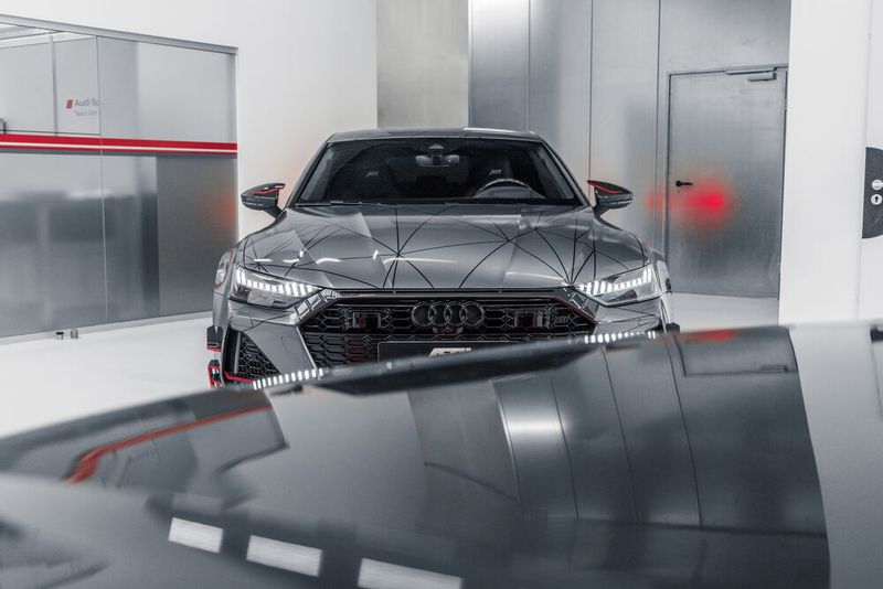 ABT hat sich den RS6 und RS7 vorgenommen und nochmals kräftigere „R“-Modelle auf die Räder gestellt.